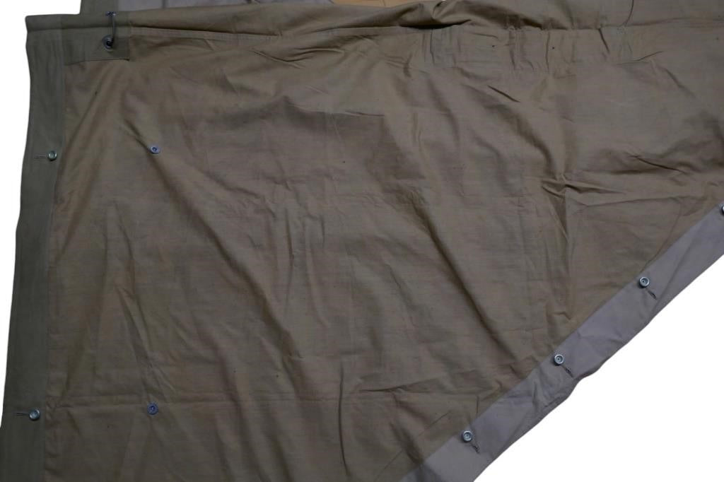 FRENCH LIZARD SHELTER / PONCHO