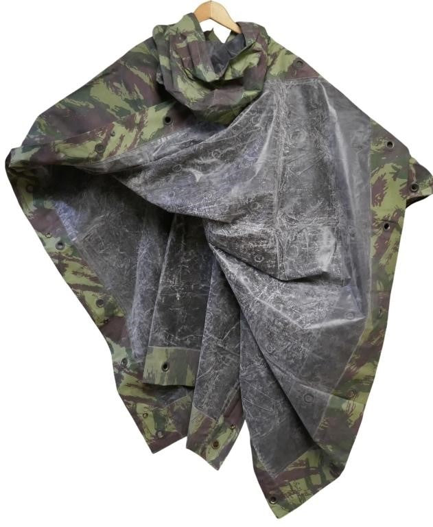 FRENCH LIZARD RUBBERIZED PONCHO